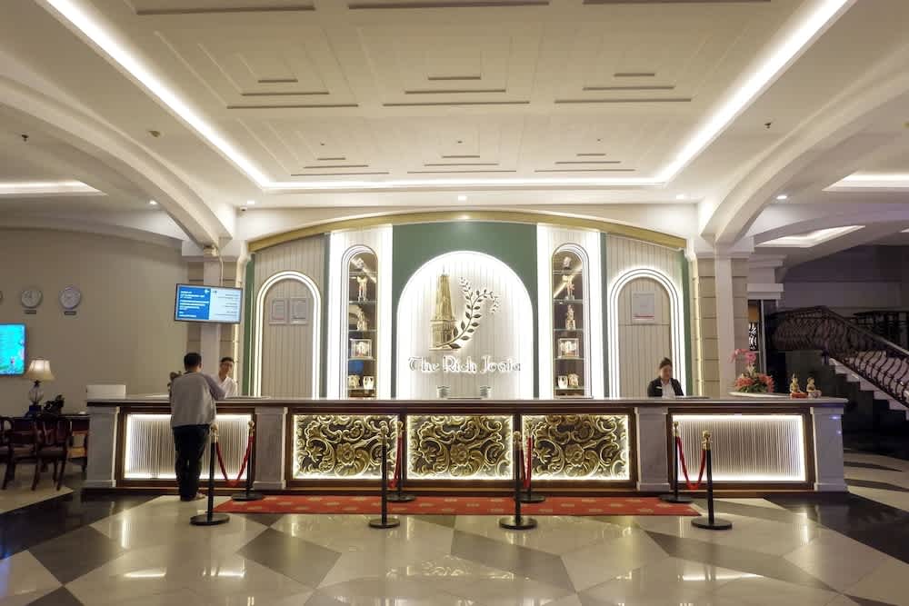 The Rich Jogja Hotel 2