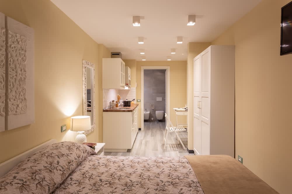 GuestHost - Le stanze di Carla! Con cucina e bagno privato 2
