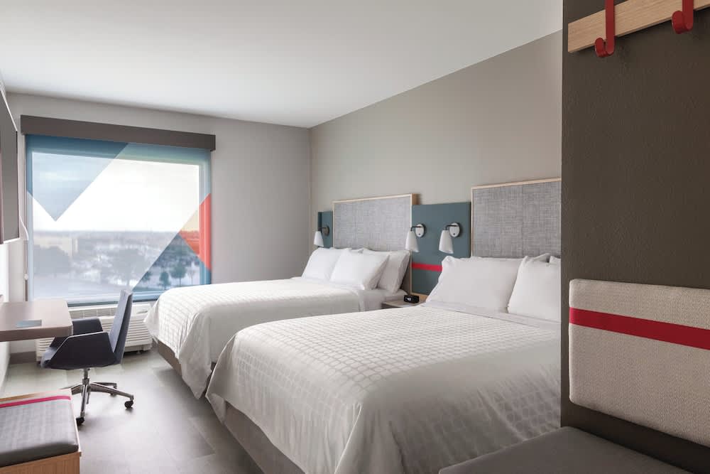avid hotel Redding by IHG 2