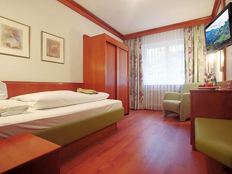 Flair Hotel Adlerbad 1