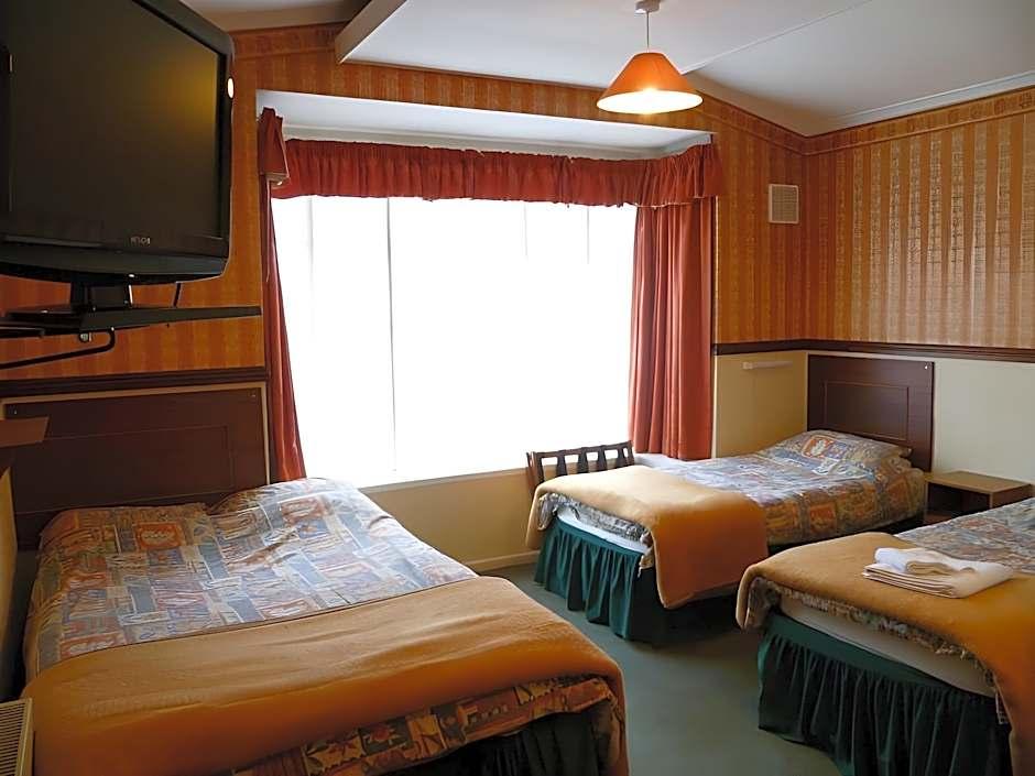 Rollason Wood Hotel 2