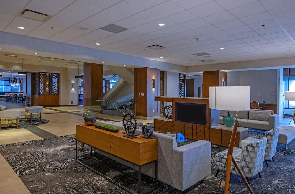 DoubleTree by Hilton Hotel & Conference Centre Regina 2