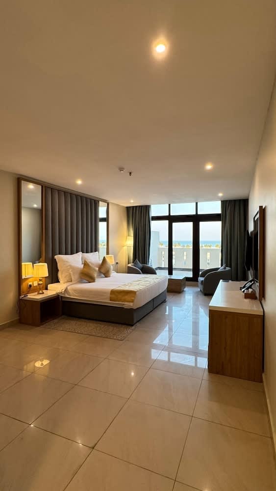 Continent Resort Al Uqayr 2