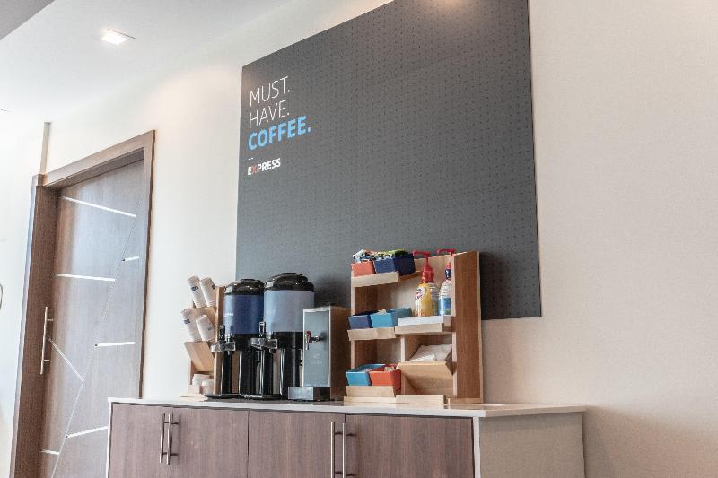 Holiday Inn Express & Suites BIRMINGHAM - HOMEWOOD by IHG 1
