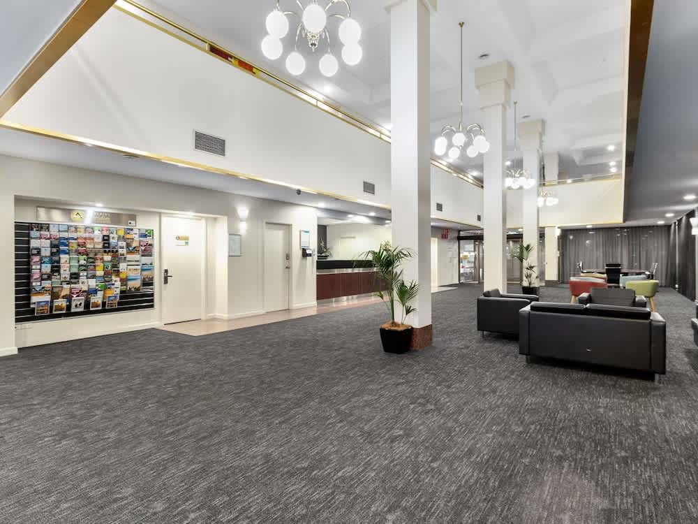 Mantra Meridien Adelaide 1