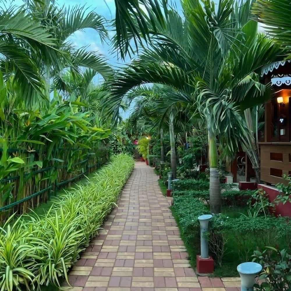 Grand Vatika Resort 1