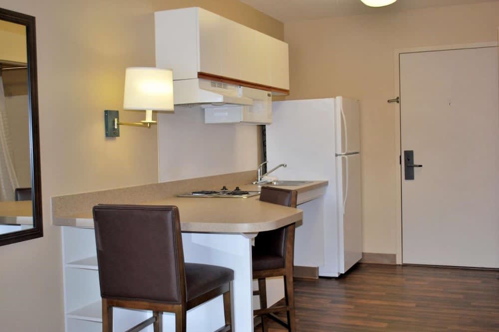 Candlewood Suites Beachwood Cleveland by IHG 2