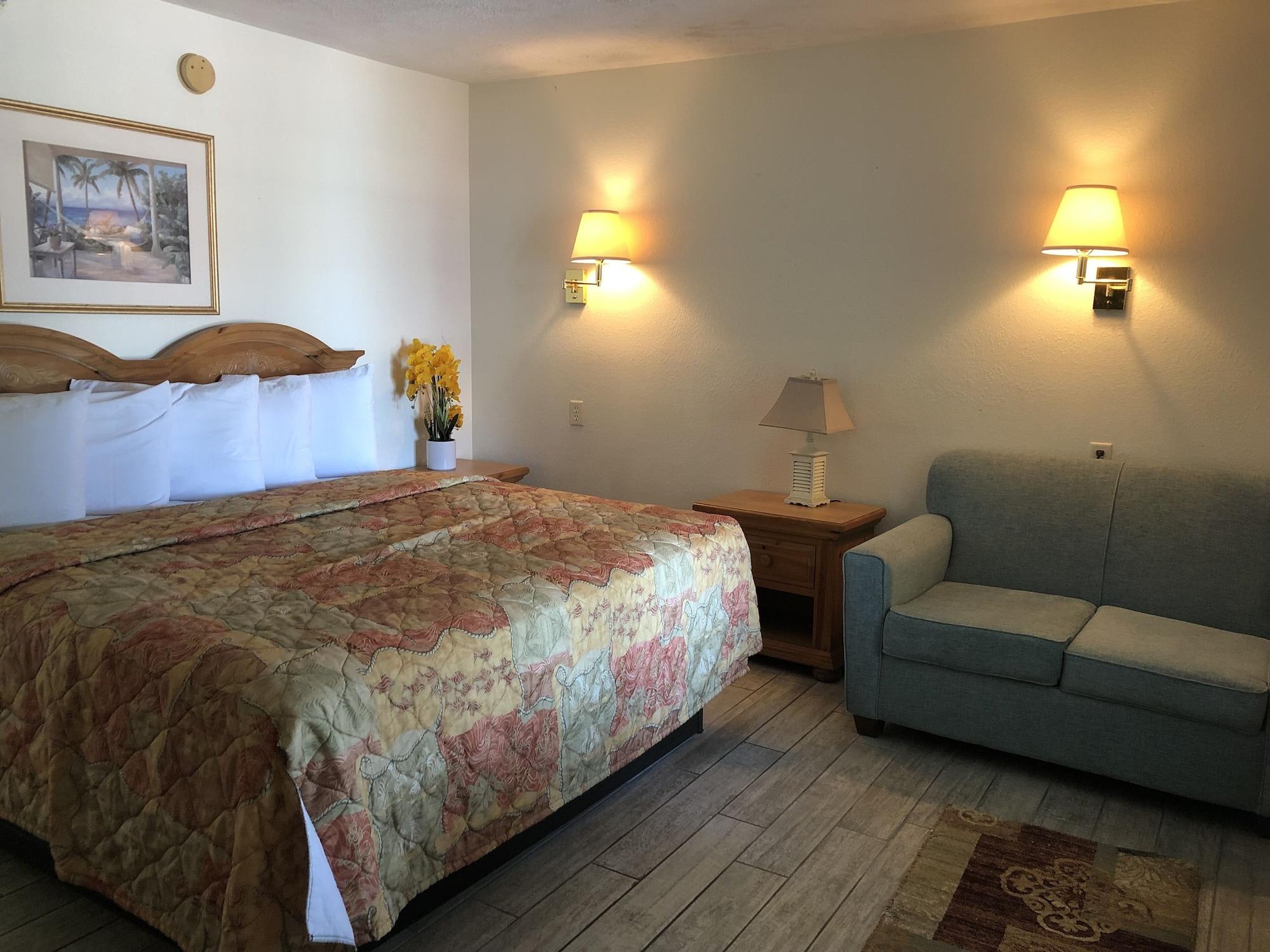 Holiday Terrace Beachfront Hotel, A By The Sea Res 1