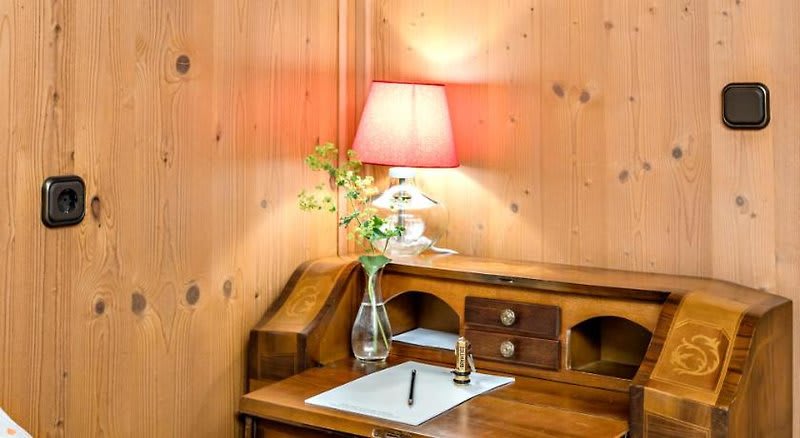 Villa Zollhaus Bed & Breakfast 2