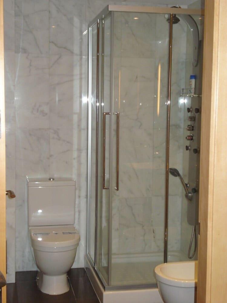 Archybal Apartamentos Turísticos y Suites 2