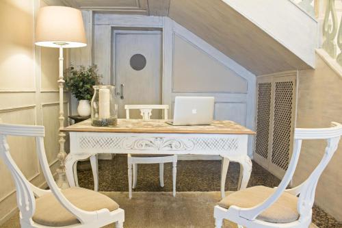 Ares Hotel 2