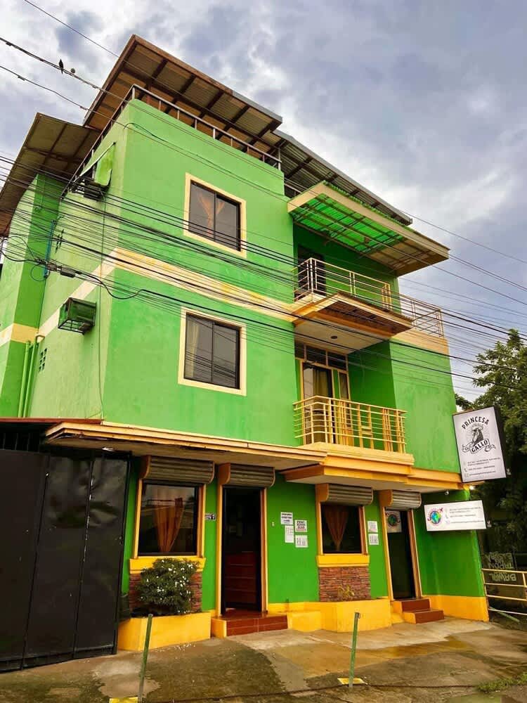 Princesa El Gallo Inn 1