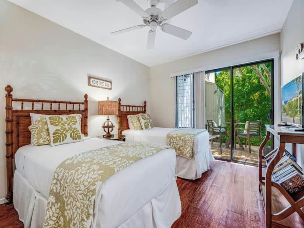 Wailea Ekolu - CoralTree Residence Collection 1