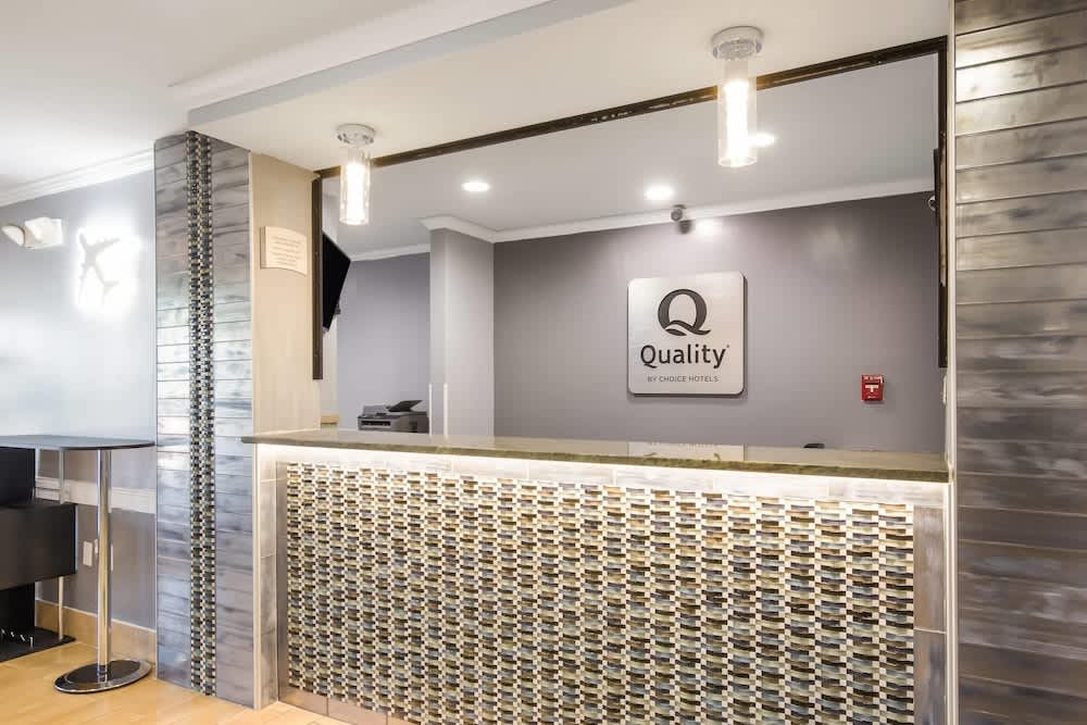 Quality Inn & Suites CVG Airport 2