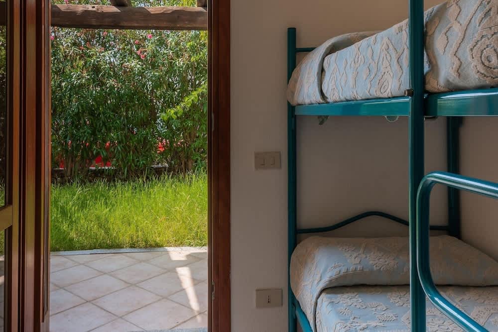 Holiday Resort, Budoni 2