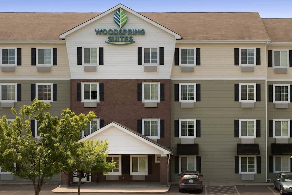 WoodSpring Suites Kansas City Liberty 1
