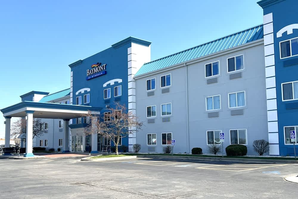 Baymont by Wyndham Litchfield 1