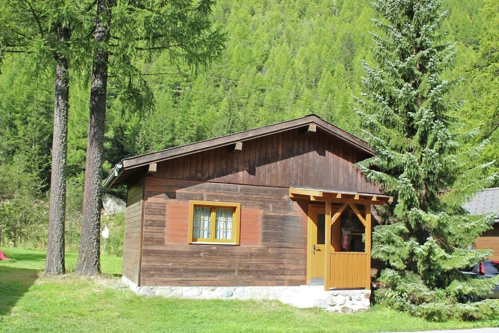 Chalet in Valais near Ski Lift & Saas Valley 1