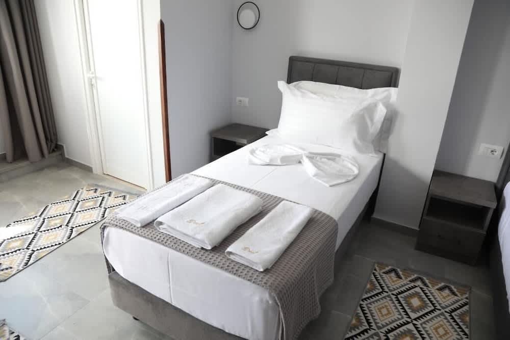 Hotel DEAL 2