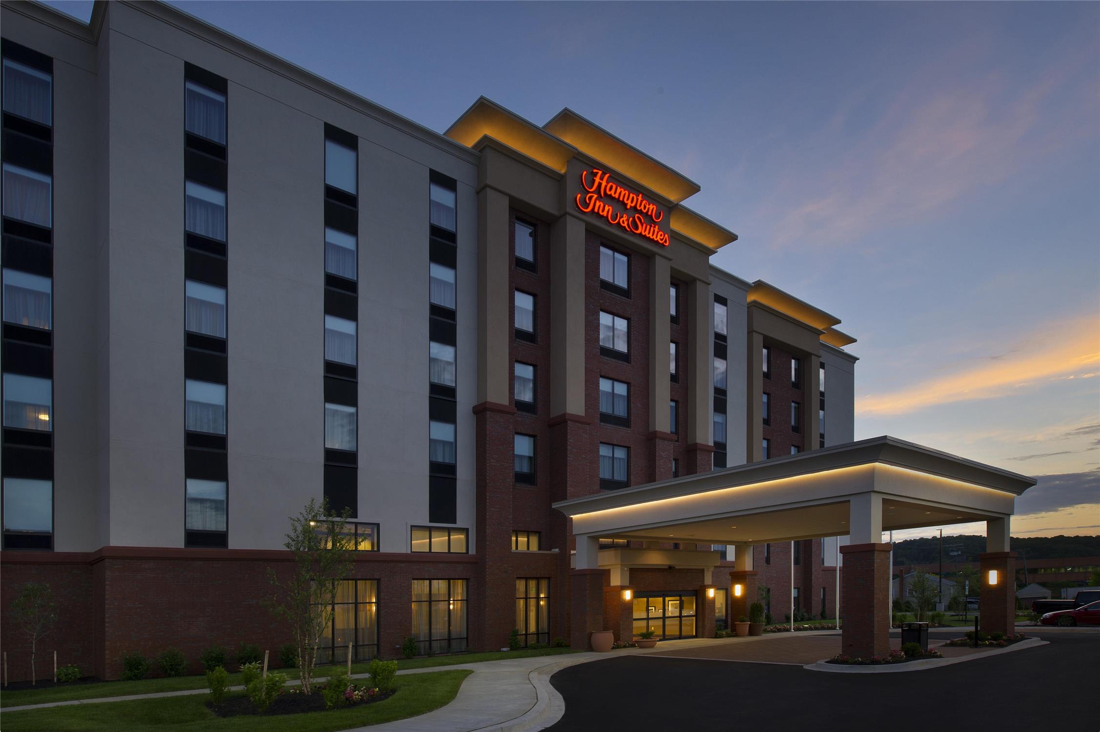 Hampton Inn & Suites Baltimore North/Timonium 2