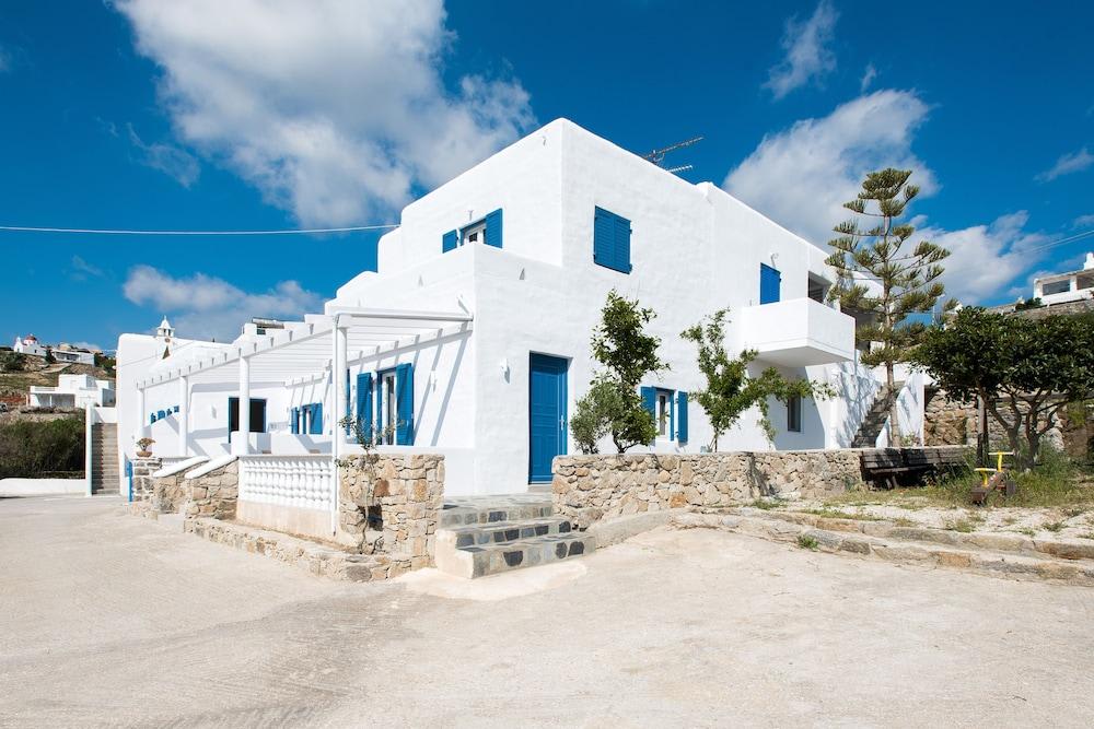 Marina Blu Ornos 1