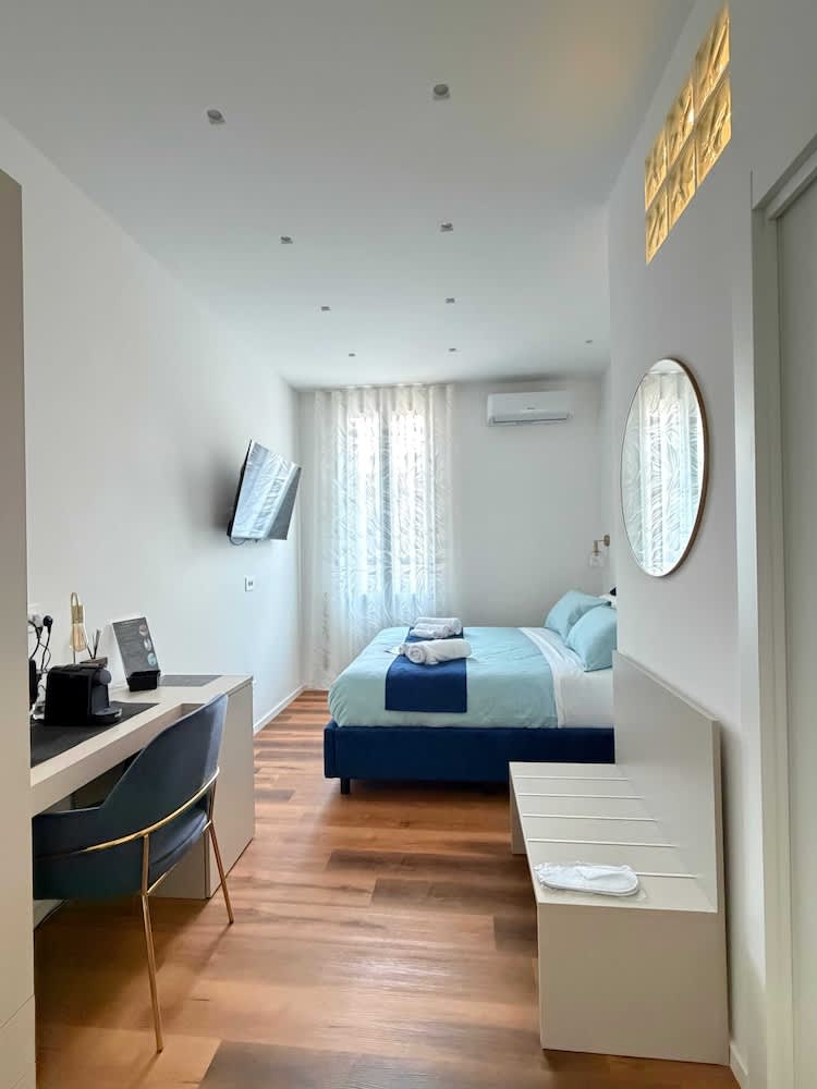 The Silk Rooms B&B 1