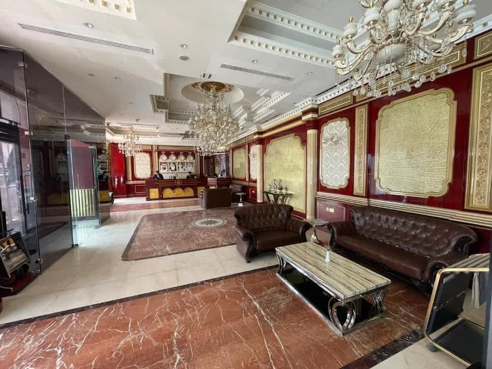 Clifton International Hotel 1