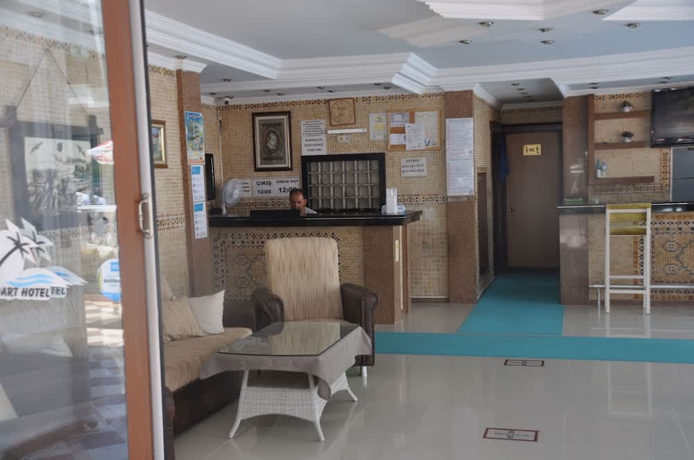 BASILS APART HOTEL 2