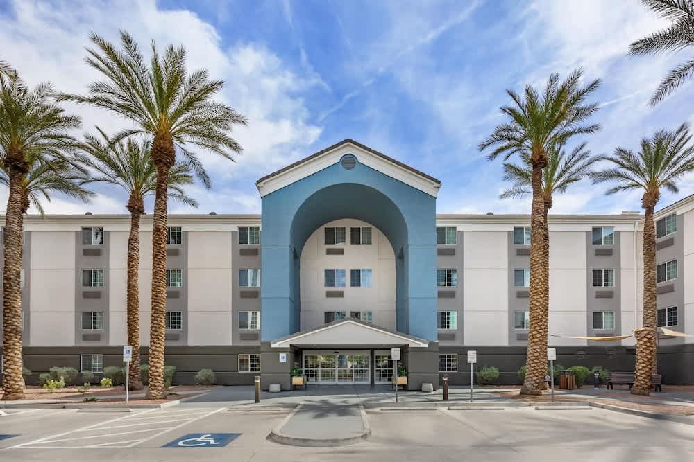 Sonesta Simply Suites Las Vegas Convention Center 1