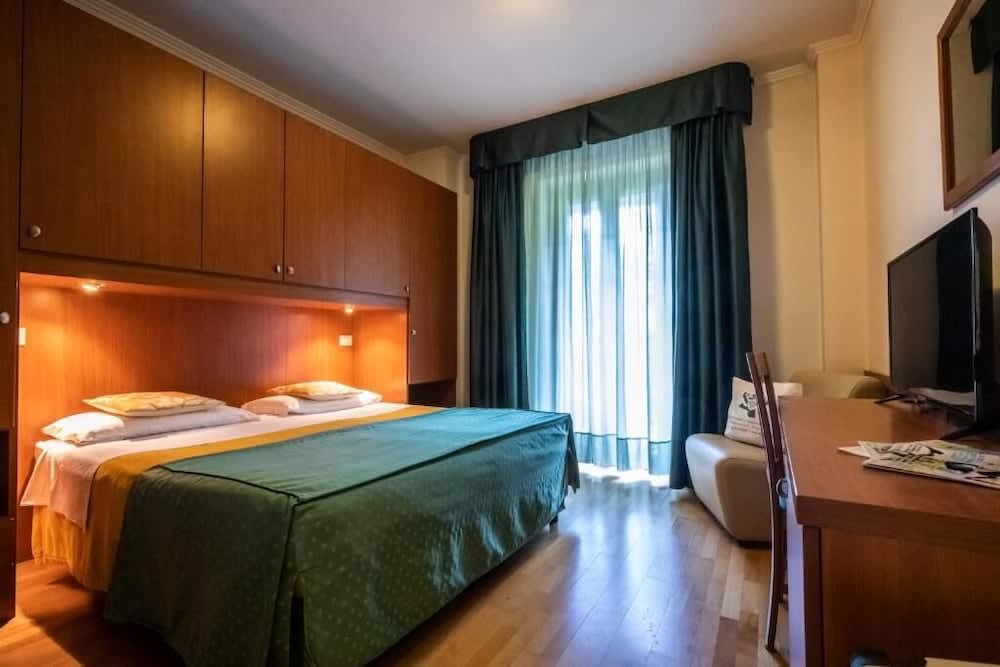 Hotel Centro Benessere Gardel 2
