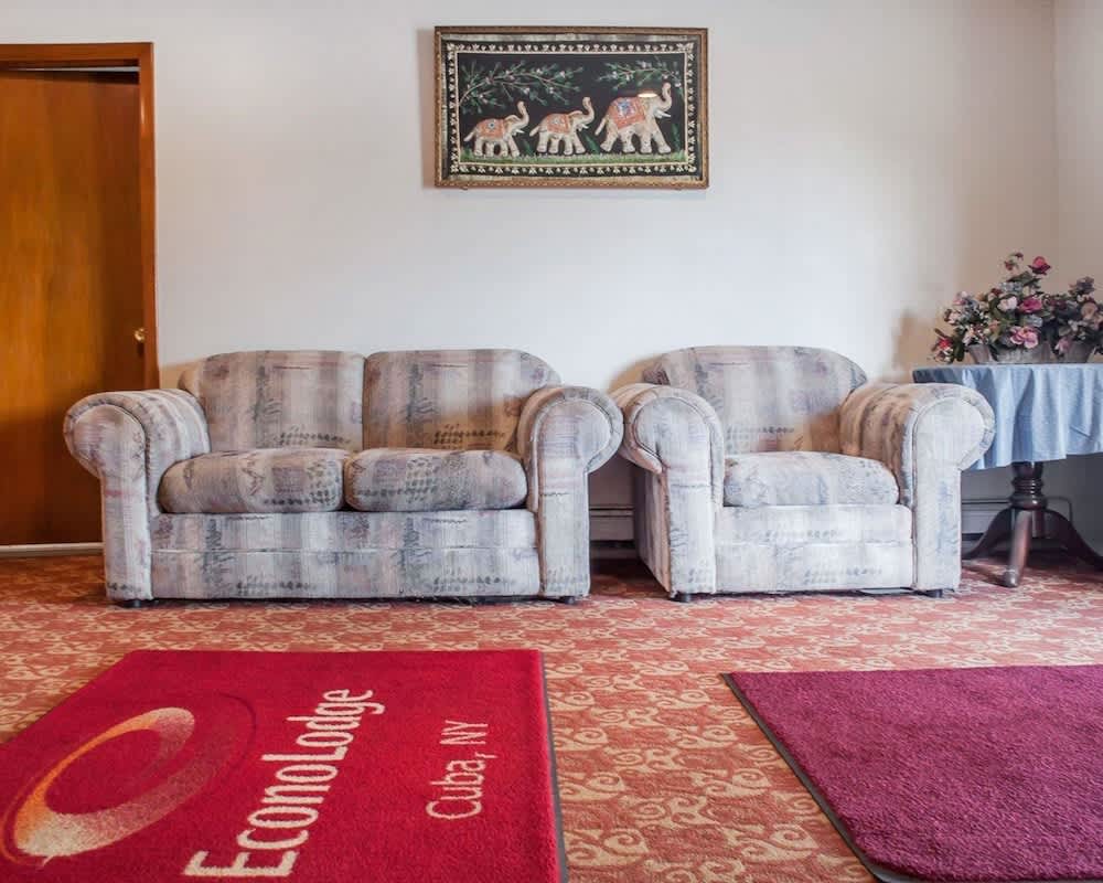 Econo Lodge Cuba I-86 2