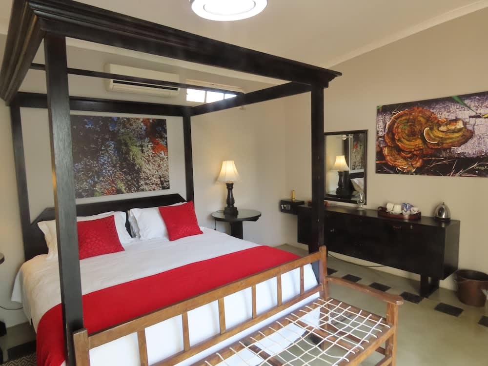 Sunset Lodge & Safaris 2