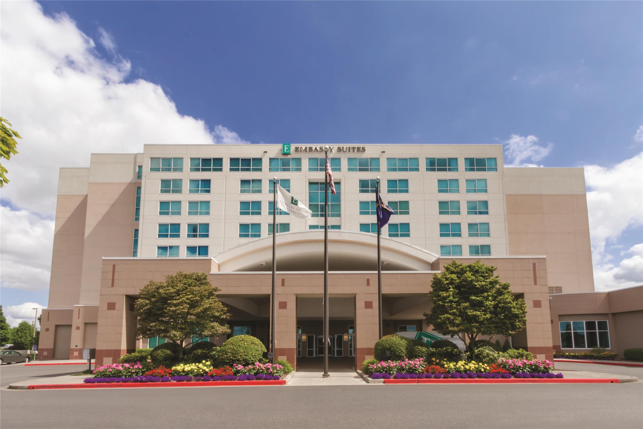 Embassy Suites by Hilton Portland Airport 2