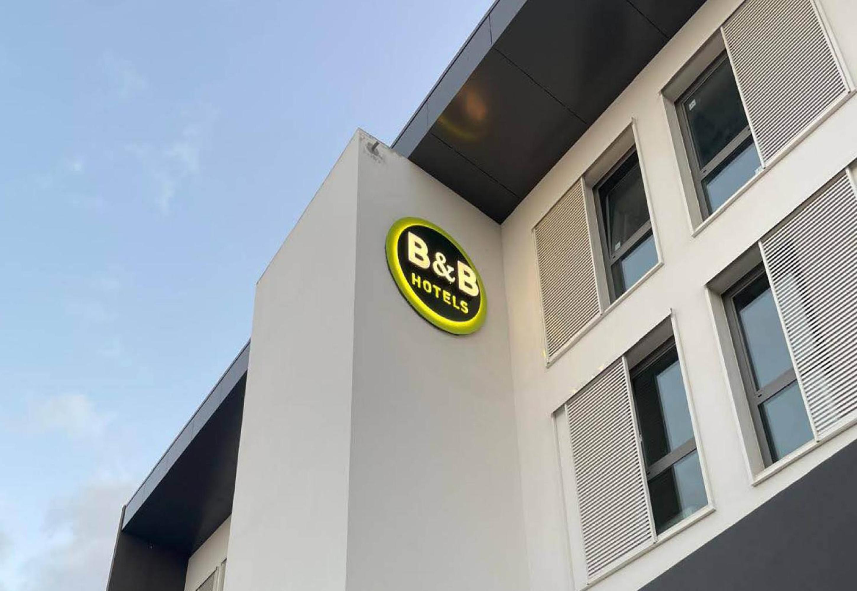 B&B HOTEL La Réunion Aéroport 1