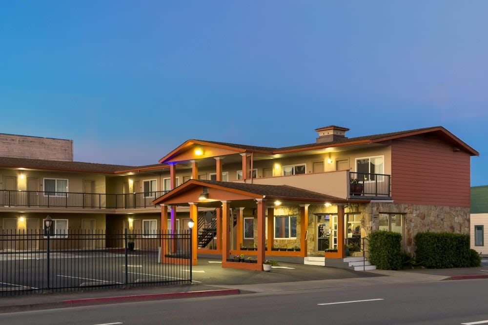 Travelodge by Wyndham Eureka 1