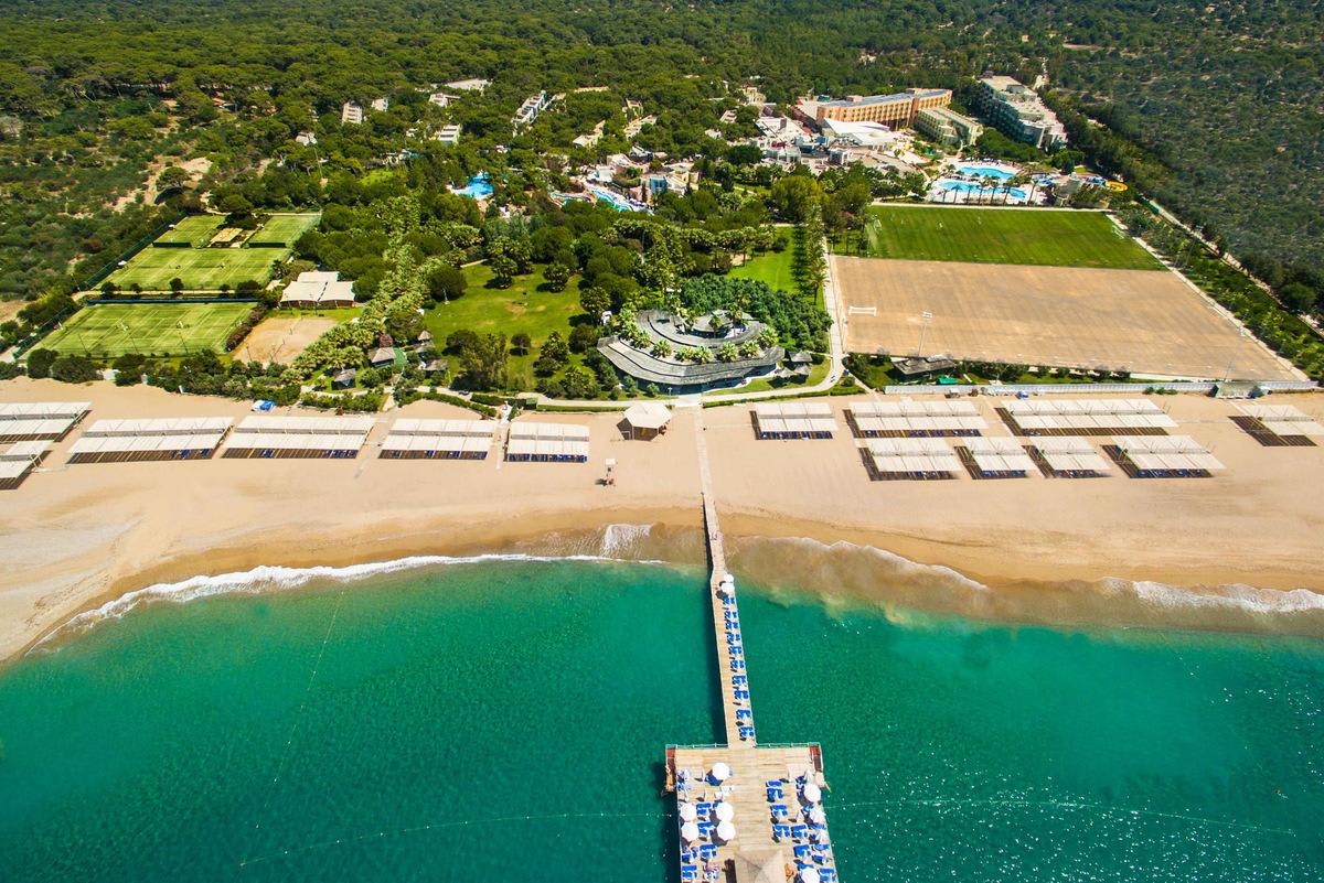 Blue Waters Club 1