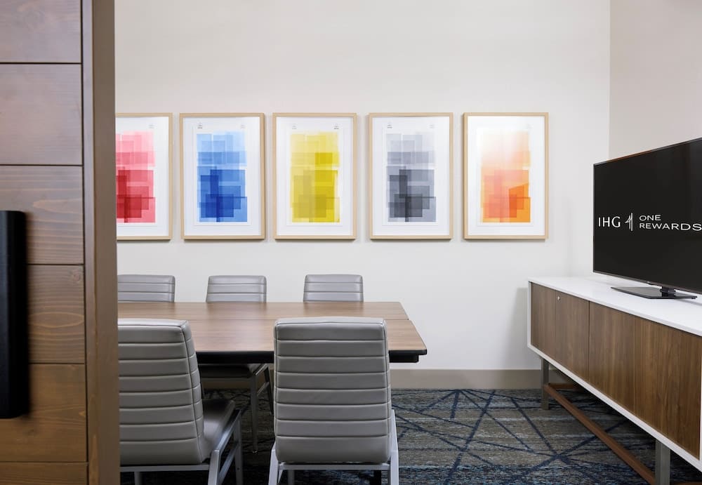 Holiday Inn Express Granby Northwest By Ihg 1