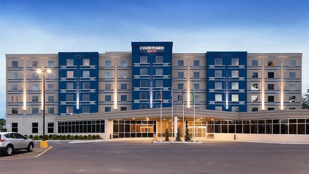 Courtyard by Marriott Montreal West Island/Baie D’Urfe 1