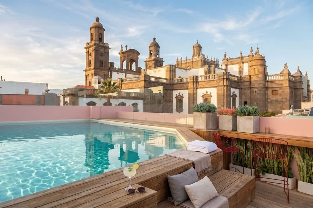 VEINTIUNO Emblematic Hotels by Airnest 1