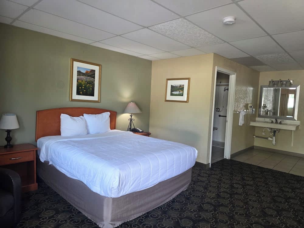 Montrose Valley Lodge 1