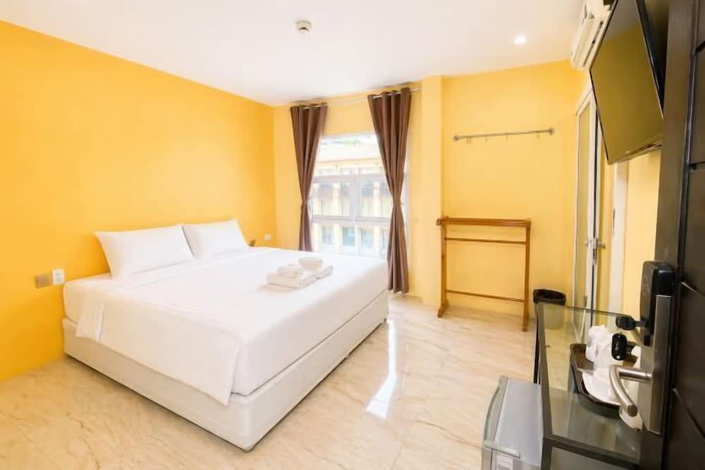Sukhum Khaosan Au Bon Hostel 1