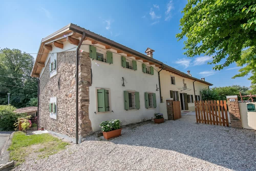 Casa Mondragon In Lazise 1
