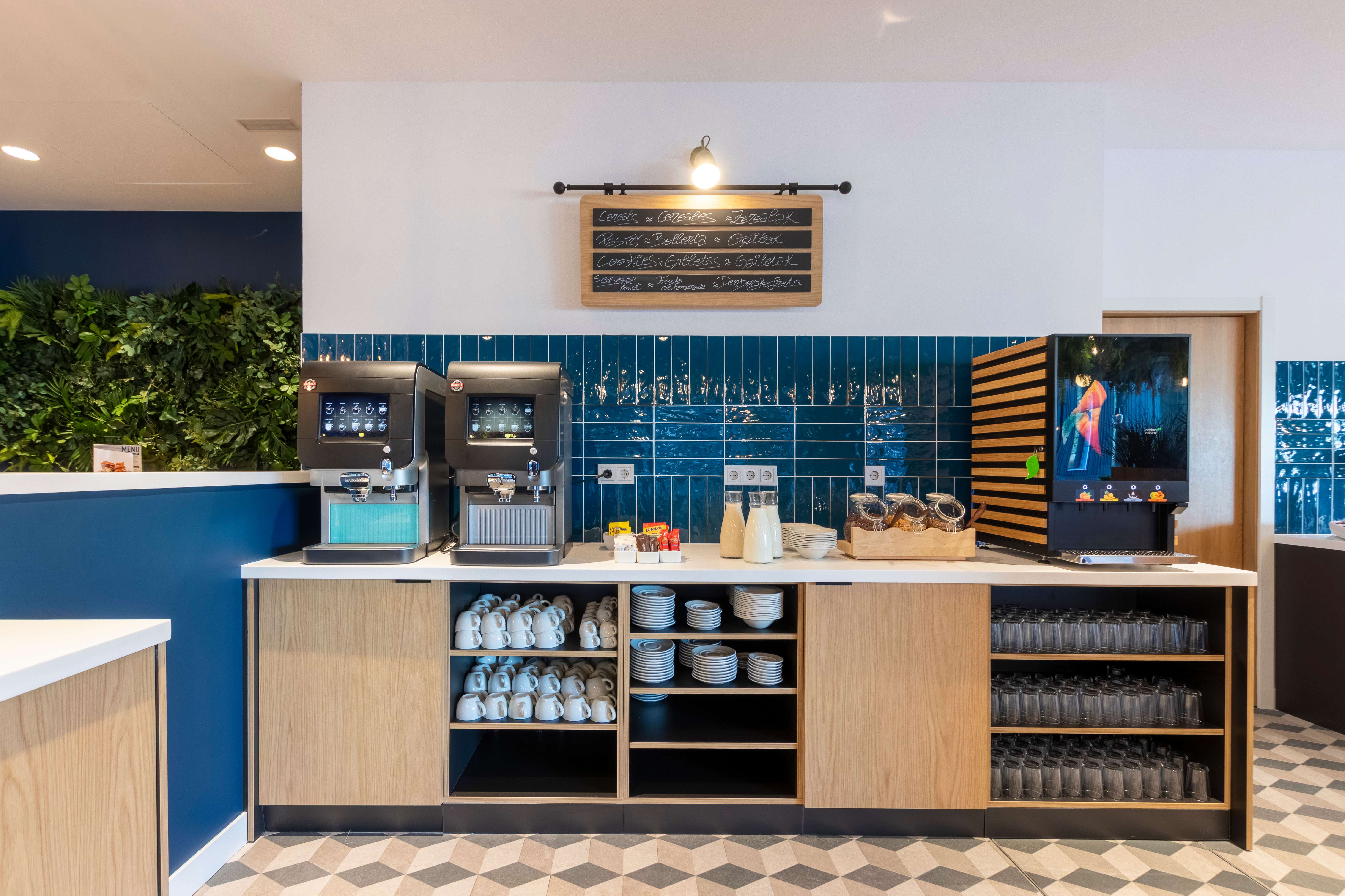 Travelodge Bilbao Sestao 2