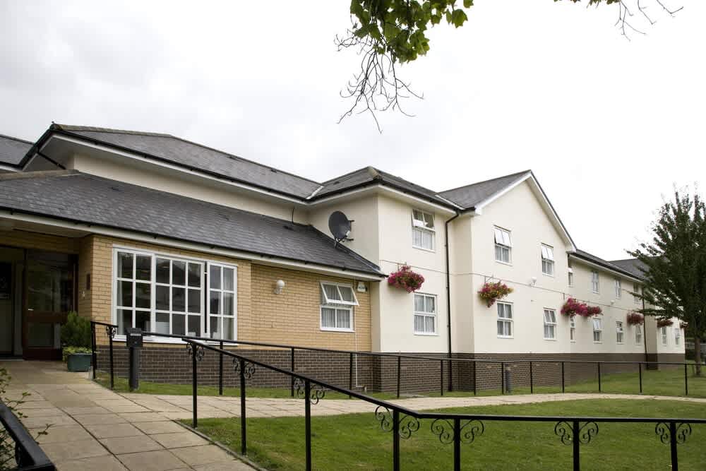 Premier Inn Epsom Central 1