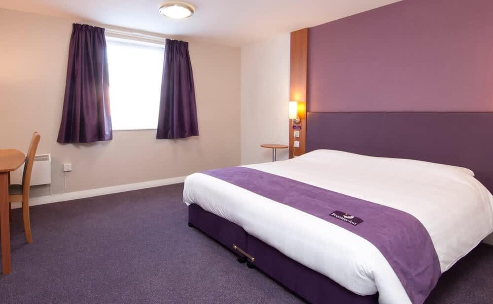 Premier Inn Maidstone - Sandling 2