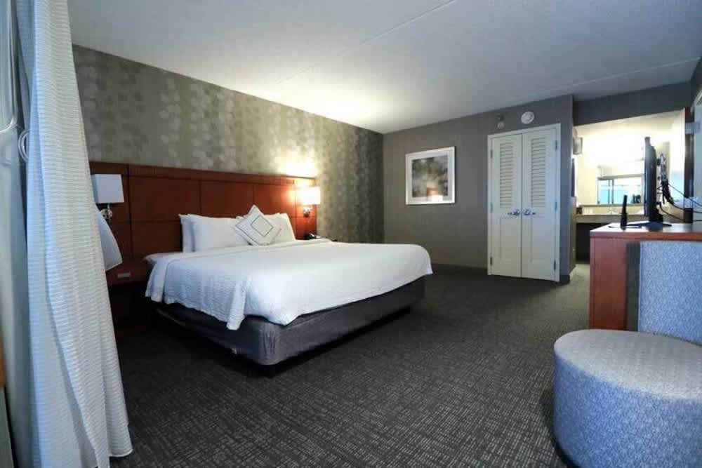 The Columbus Hilliard Hotel 1