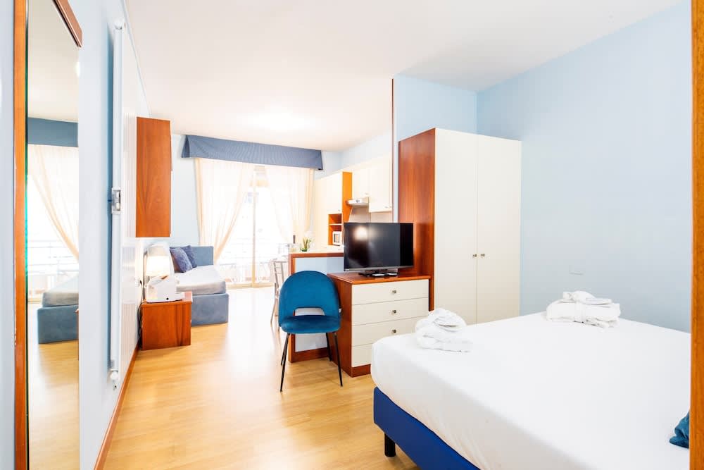 Residence Dei Due Porti 1