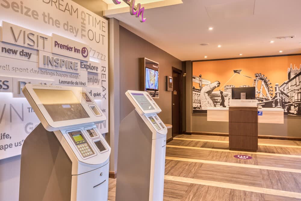 Premier Inn Oxford Botley 2