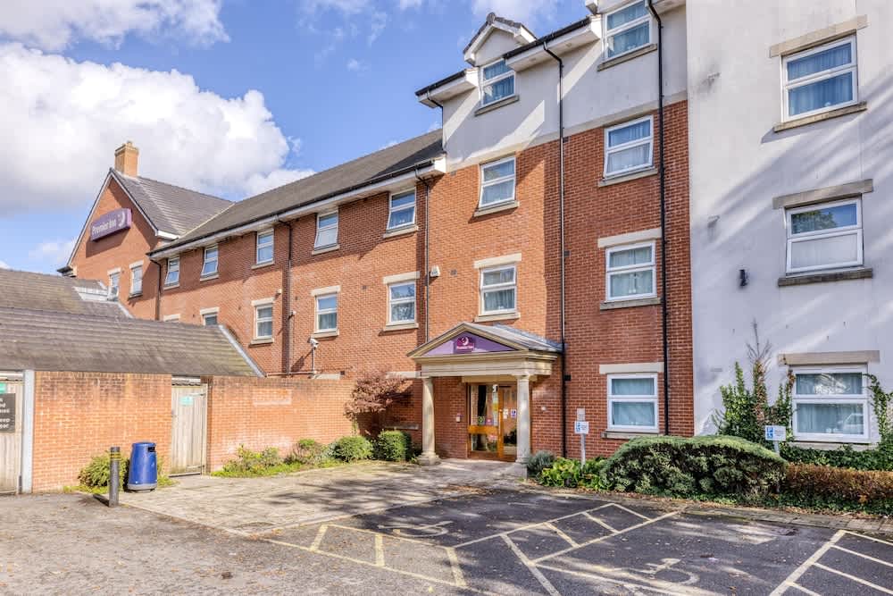 Premier Inn Birmingham Central Hagley Road 1