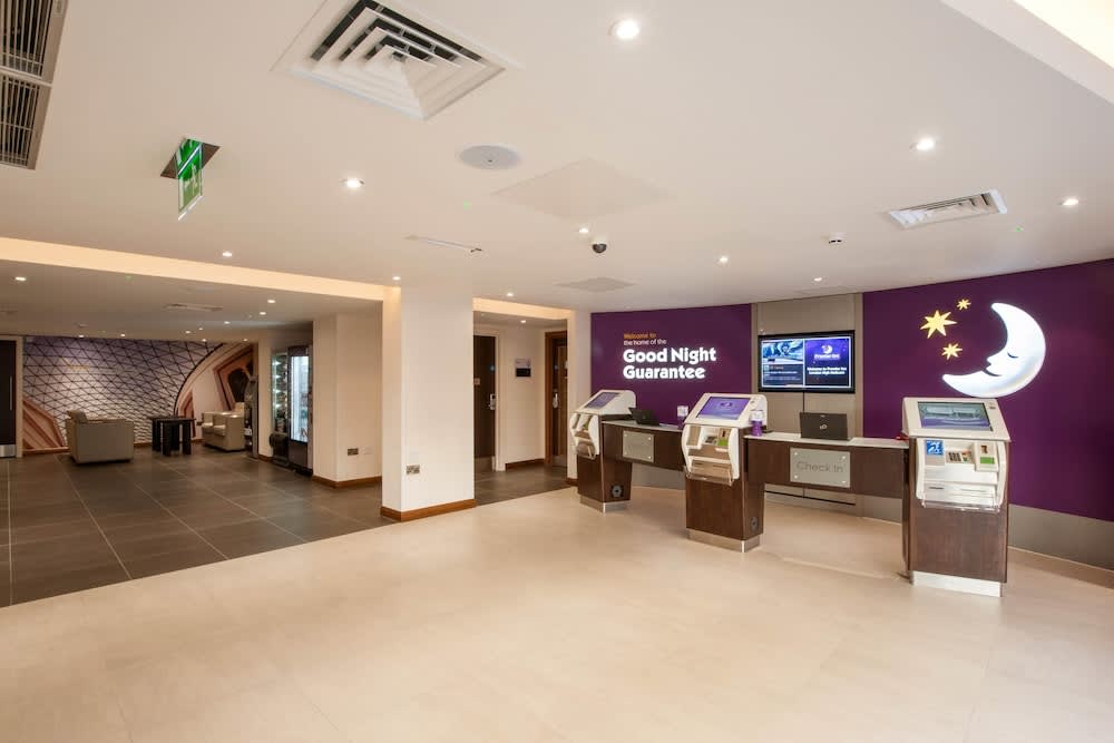 Premier Inn London Holborn 2